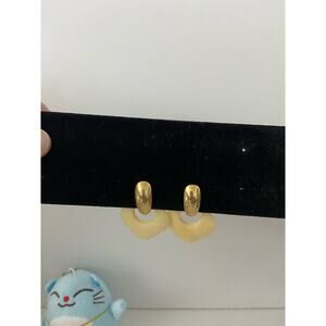 Vintage cream, diamond shaped earrings